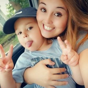 Meet your Posher, Alyssa